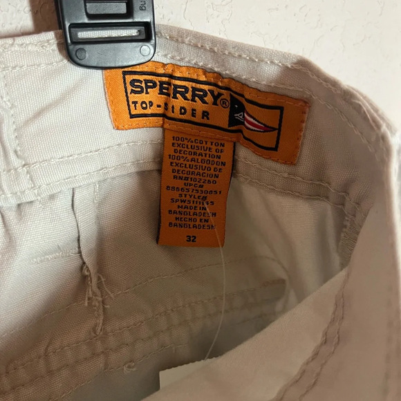 Men’s Sperry Cream Color Cargo Shorts Size 32 - Picture 3 of 6